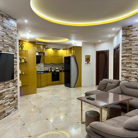Grand Home Батуми Екстериор снимка