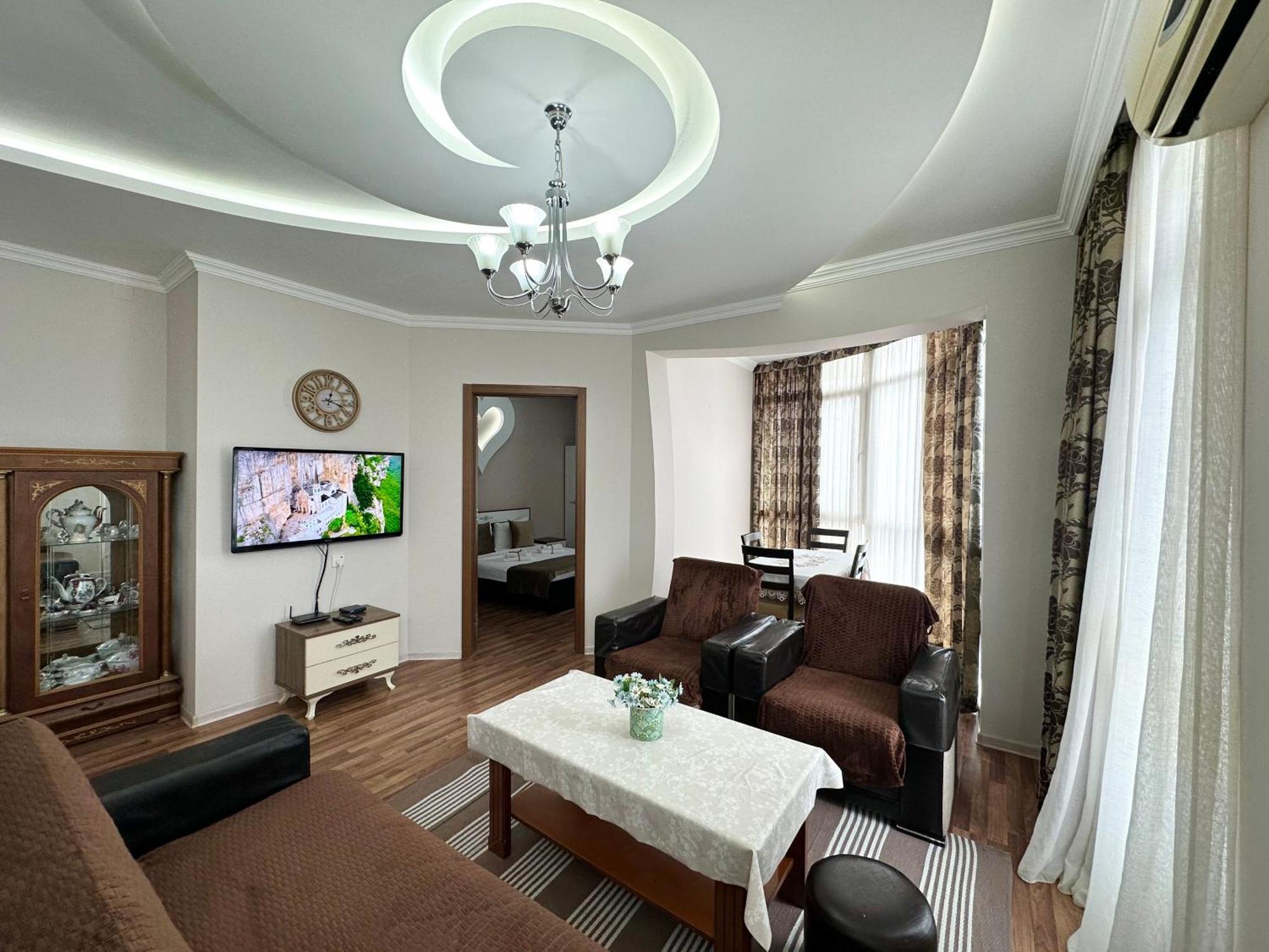 Grand Home Батуми Стая снимка