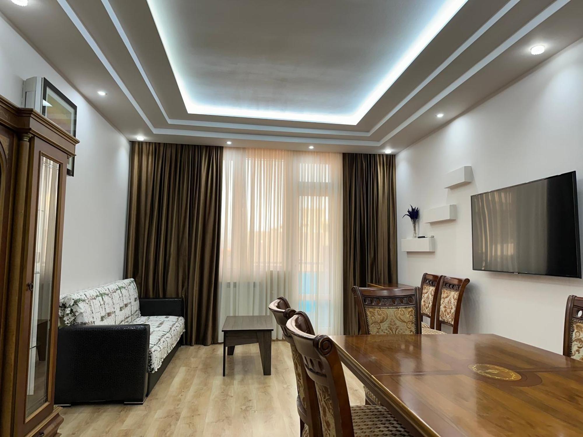 Grand Home Батуми Стая снимка
