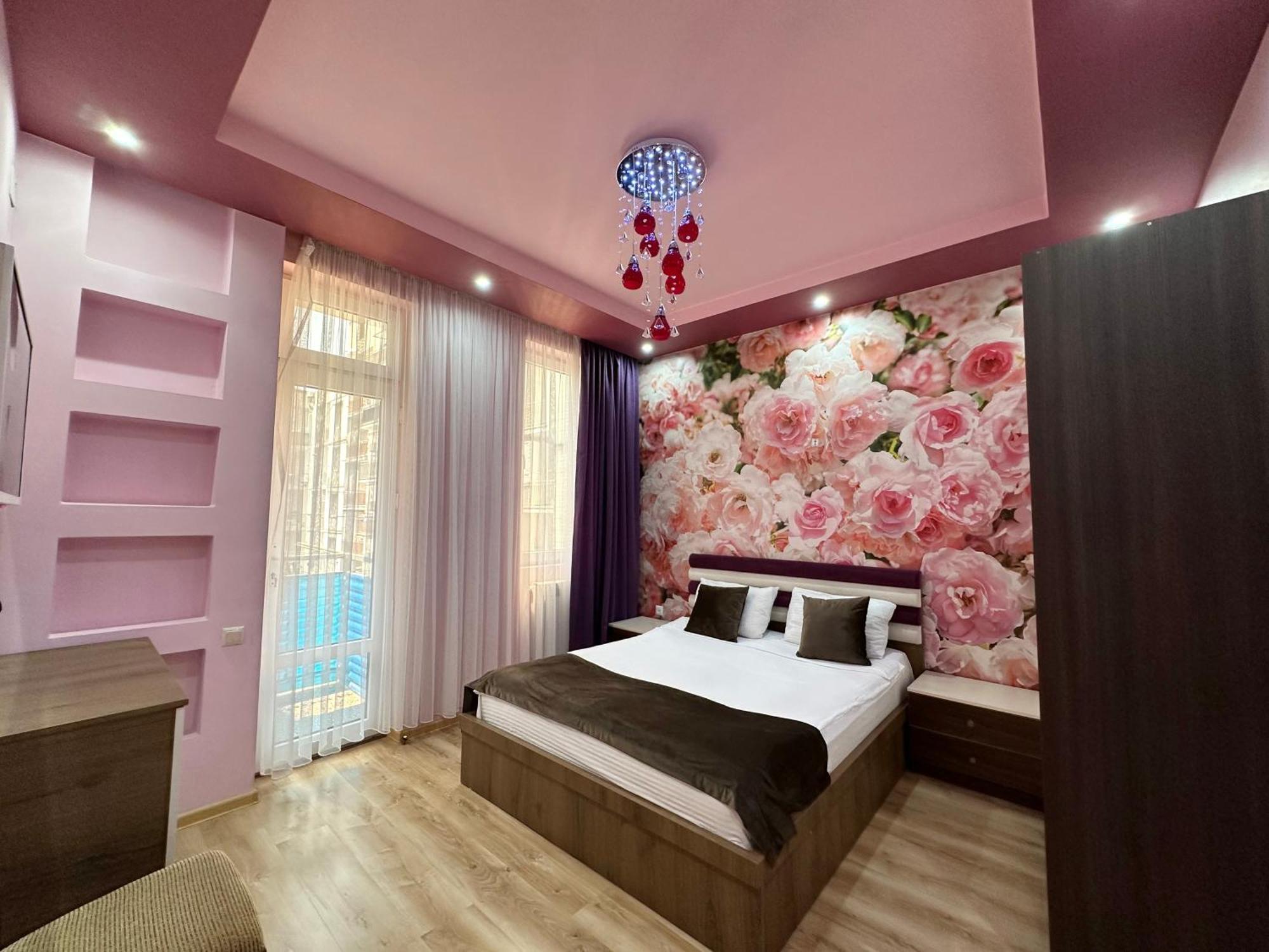 Grand Home Батуми Стая снимка